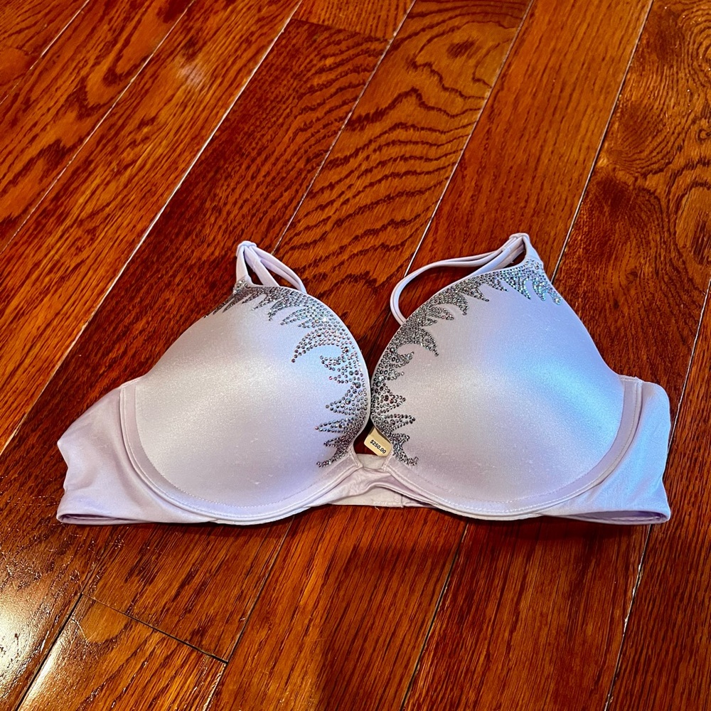 Victoria’s Secret Swarovski Crystal Push Up Bra - Size 34B. NWT